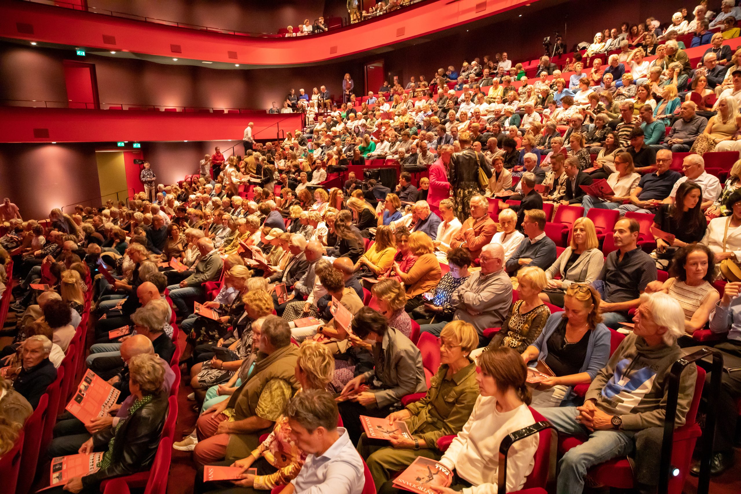Theateraanbod seizoen 2024 - 2025 | Introdans